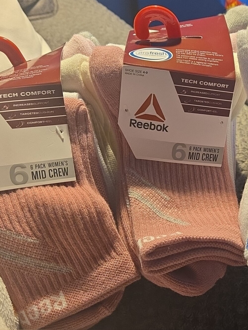3 Packages Reebok Women’s Mid Crew Socks Size 4-9 - Multi Colors (6-Pack)